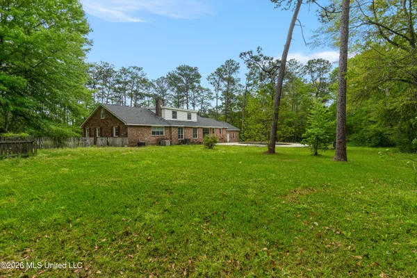 $474,900 | 2 Village Lane, Hattiesburg, MS 39402