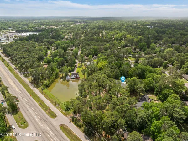 $474,900 | 2 Village Lane, Hattiesburg, MS 39402