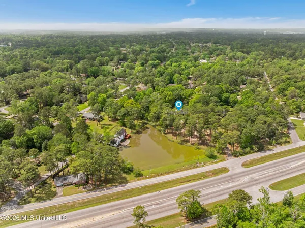 $474,900 | 2 Village Lane, Hattiesburg, MS 39402