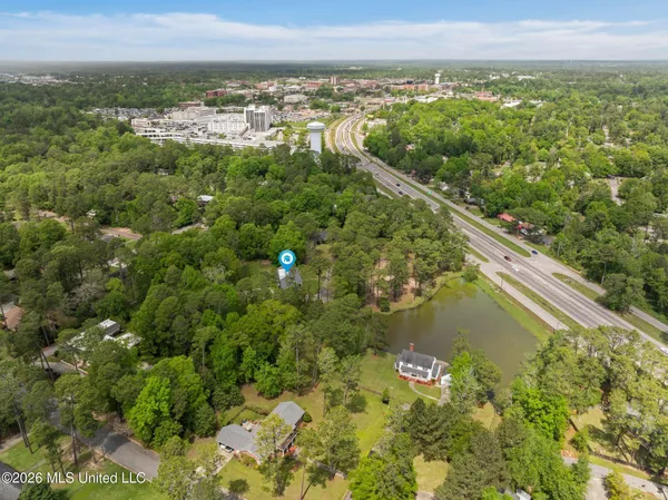 $474,900 | 2 Village Lane, Hattiesburg, MS 39402