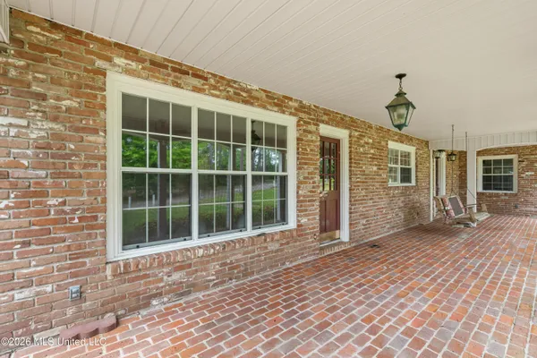 $474,900 | 2 Village Lane, Hattiesburg, MS 39402