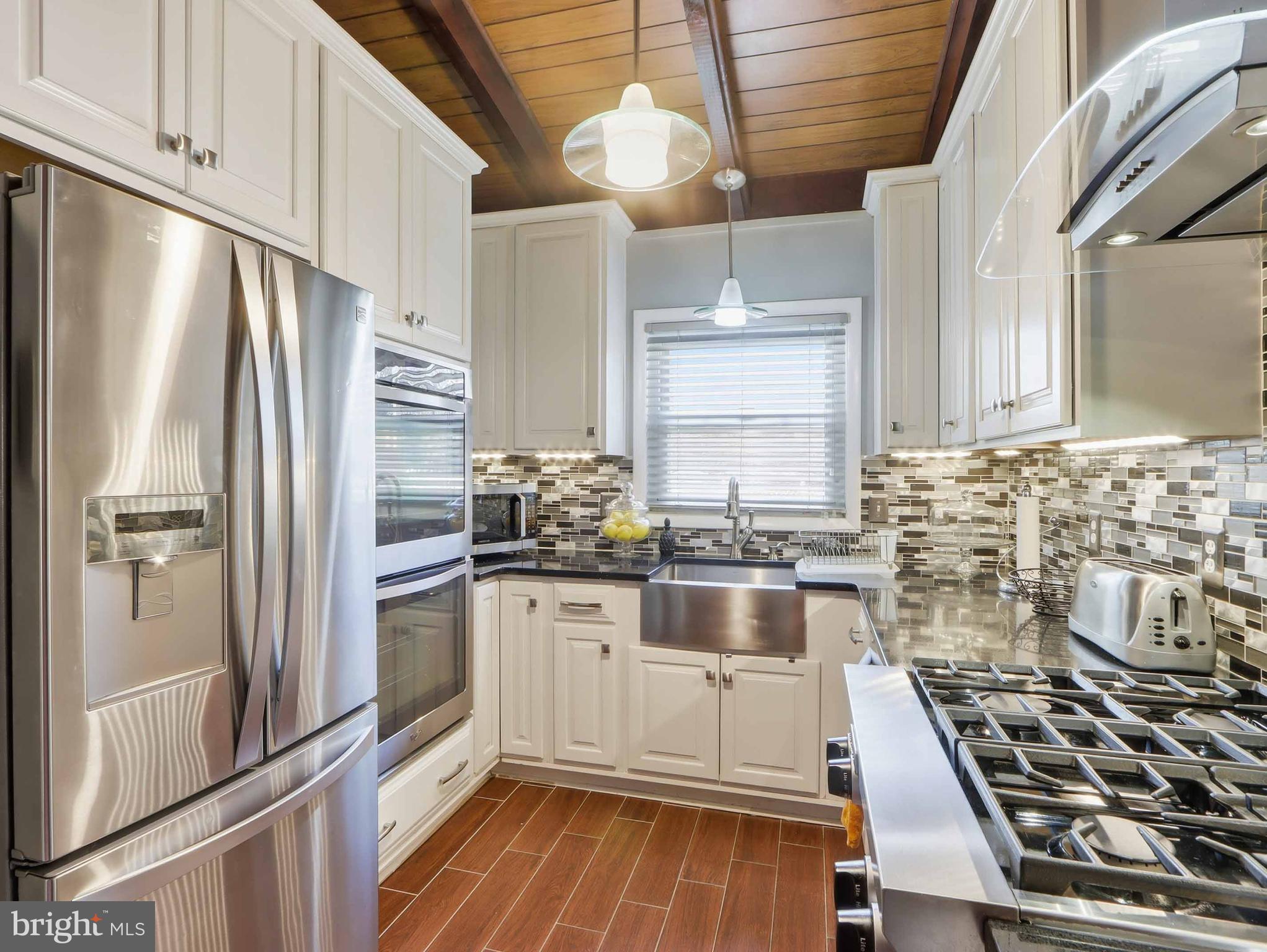 6715 Alter Street Baltimore, MD 21207 - Photo 12 of 47 specialty pendent & under counter lighting