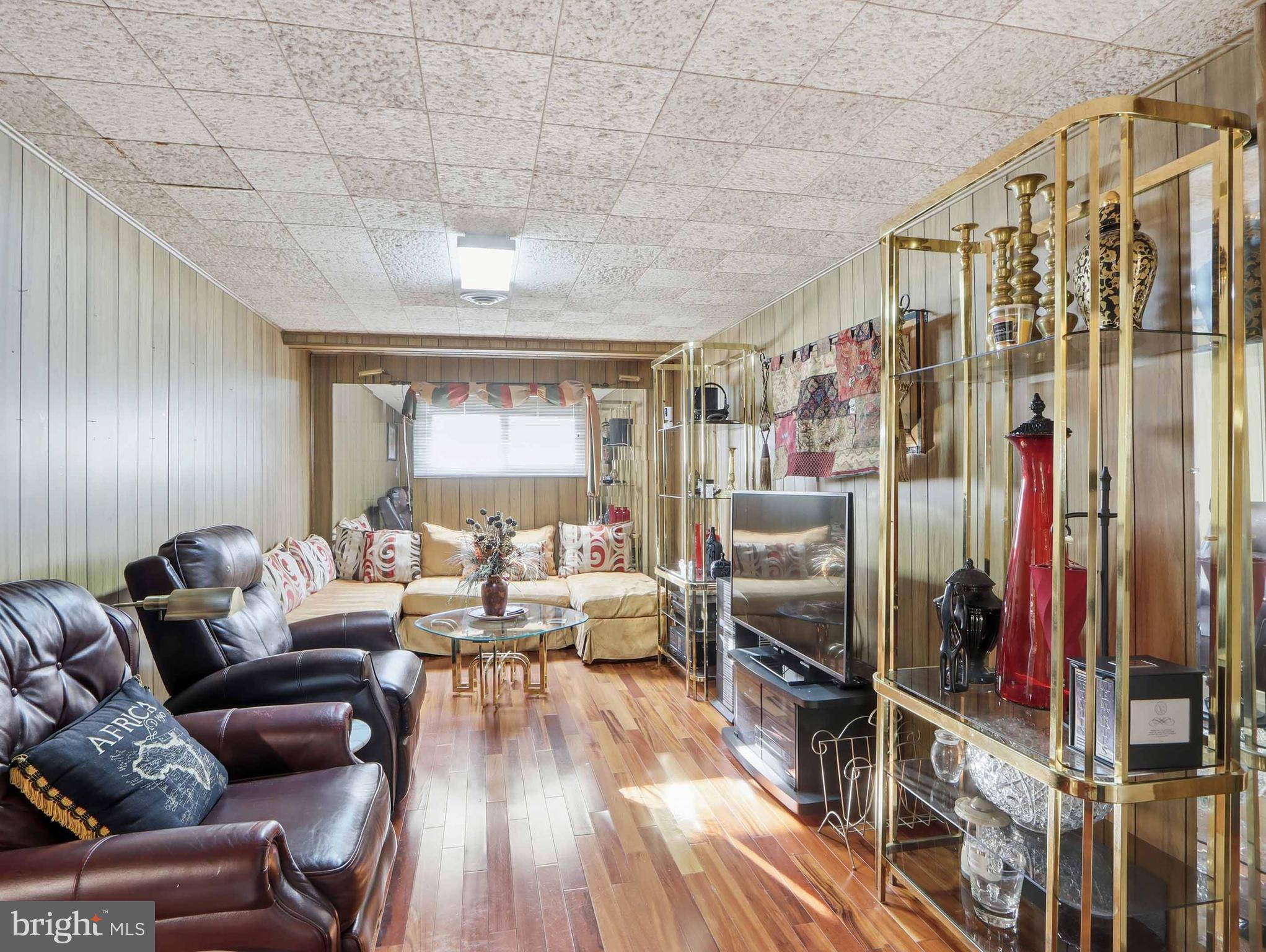 6715 Alter Street Baltimore, MD 21207 - Photo 21 of 47 Family room