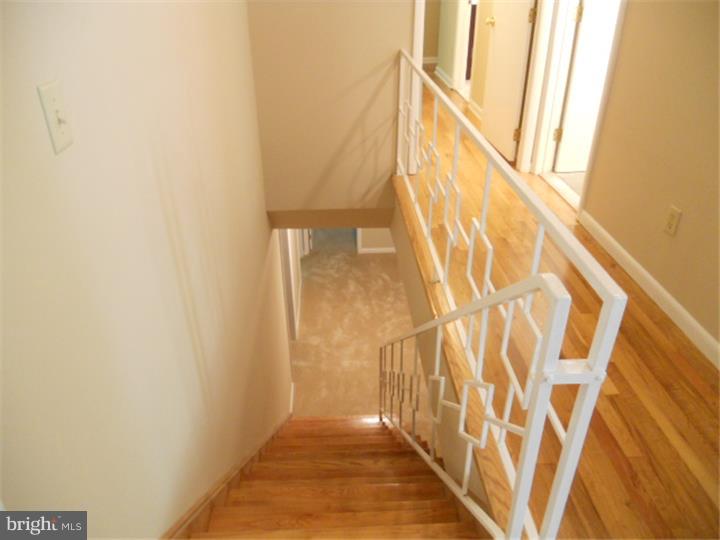 832 Crossan Road Newark, DE 19711 - Photo 20 of 24 Hallway