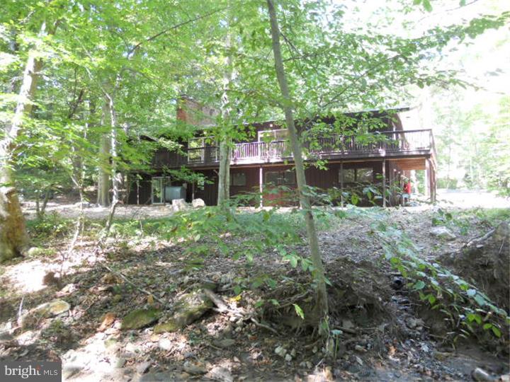 832 Crossan Road Newark, DE 19711 - Photo 3 of 24 Exterior Back