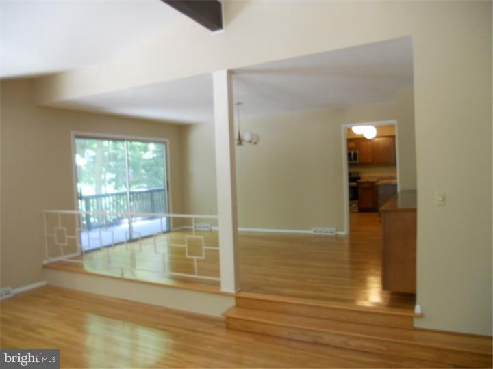 832 Crossan Road Newark, DE 19711 - Photo 7 of 24 Dining Room