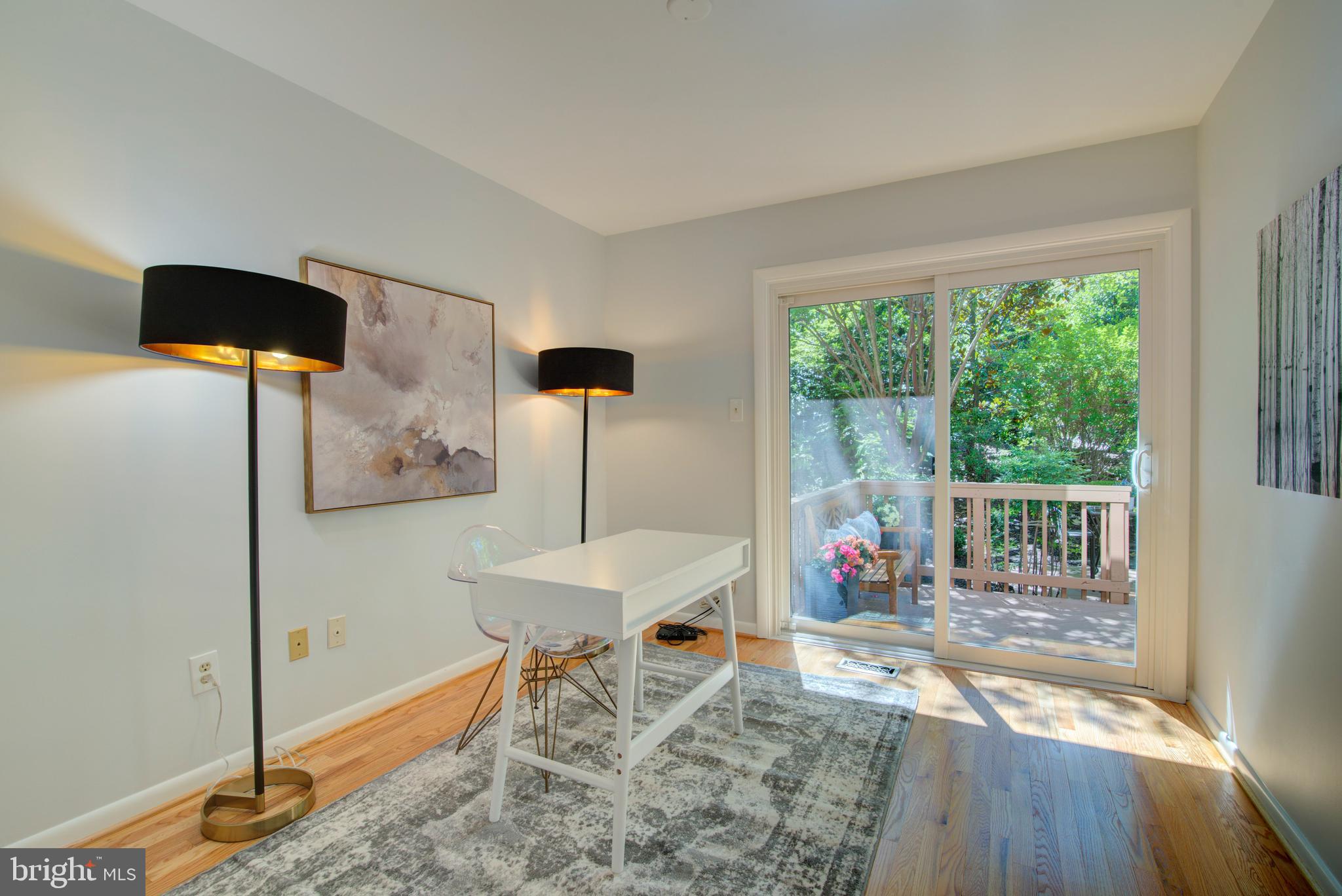 11619 Chapel Cross Way Reston, VA 20194 - Photo 8 of 33 Main Lvl Bedroom w/Closet: SGD to Peaceful Deck.
