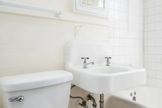 $950 | 1910 1st Avenue South, Unit 6, Minneapolis, MN 55403