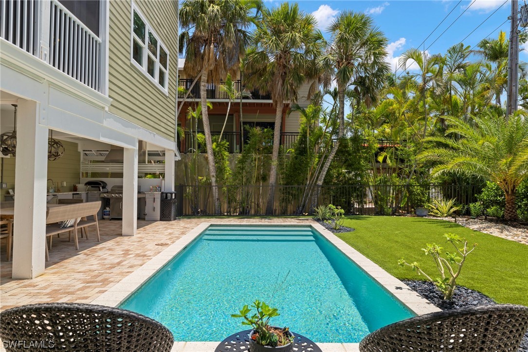 11517 Wightman Lane Captiva, FL 33924 - Photo 36 of 48 a view of a backyard