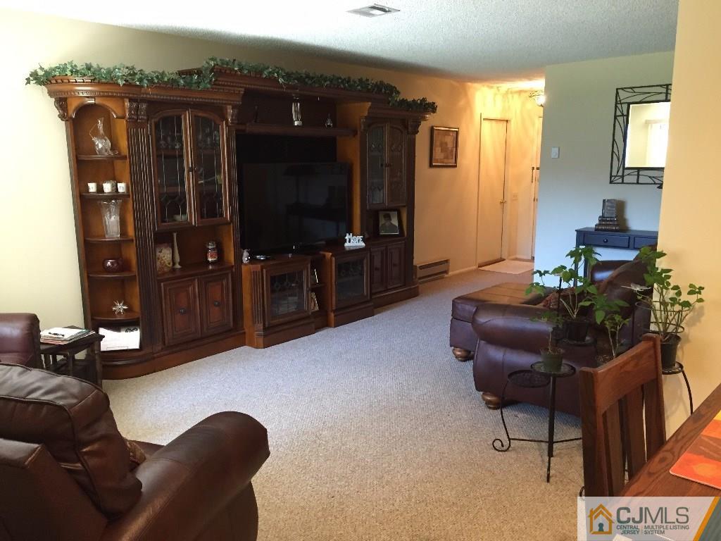 816 B Deal Road Monroe Township, NJ 08831 - Photo 6 of 13 Gallery Image 6