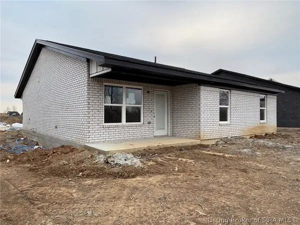 $309,900 | 5153 Woodstone Circle, Unit 135, New Albany, IN 47150