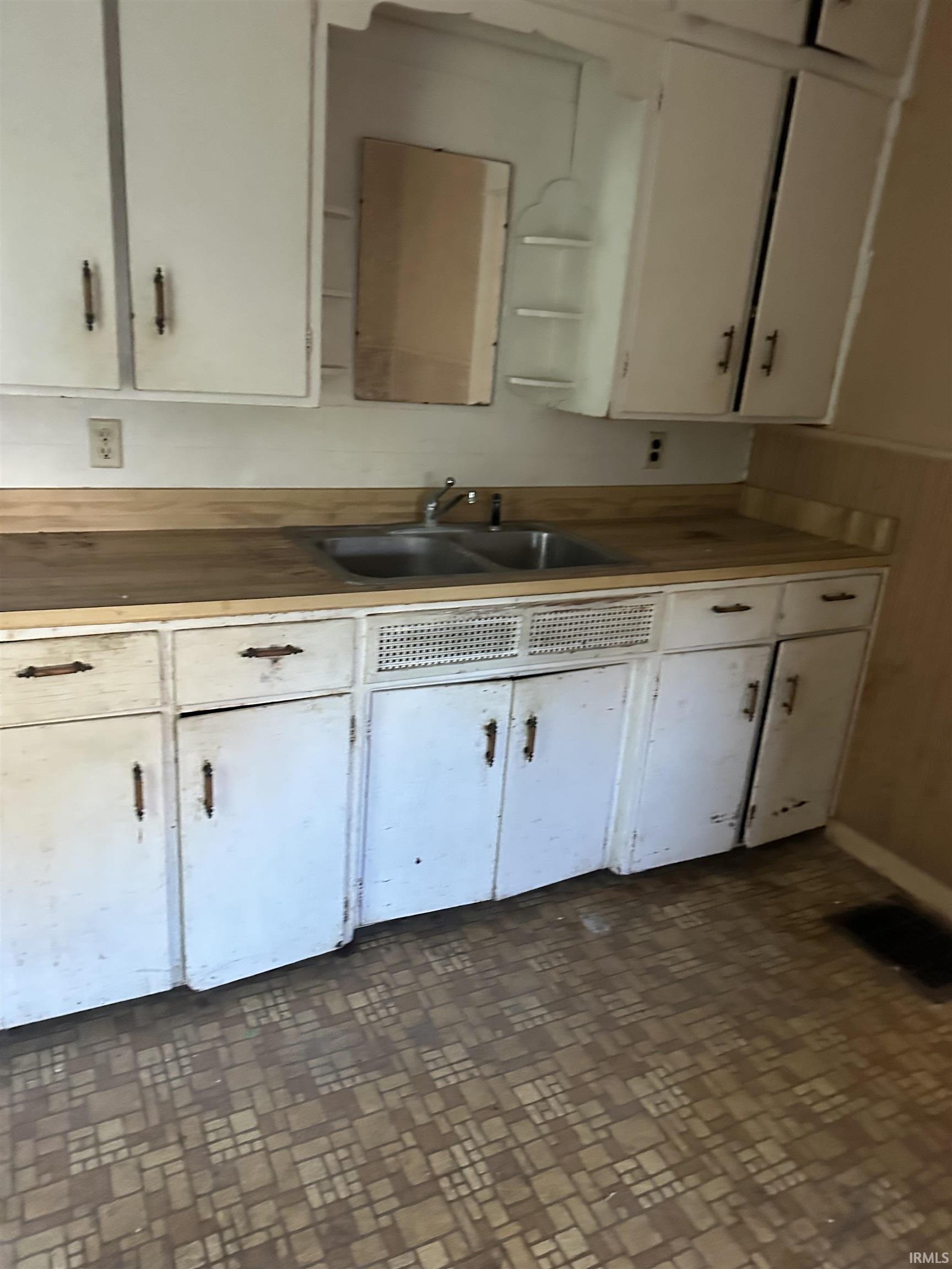 1133 East Donald Street South Bend, IN 46613 - Photo 14 of 25