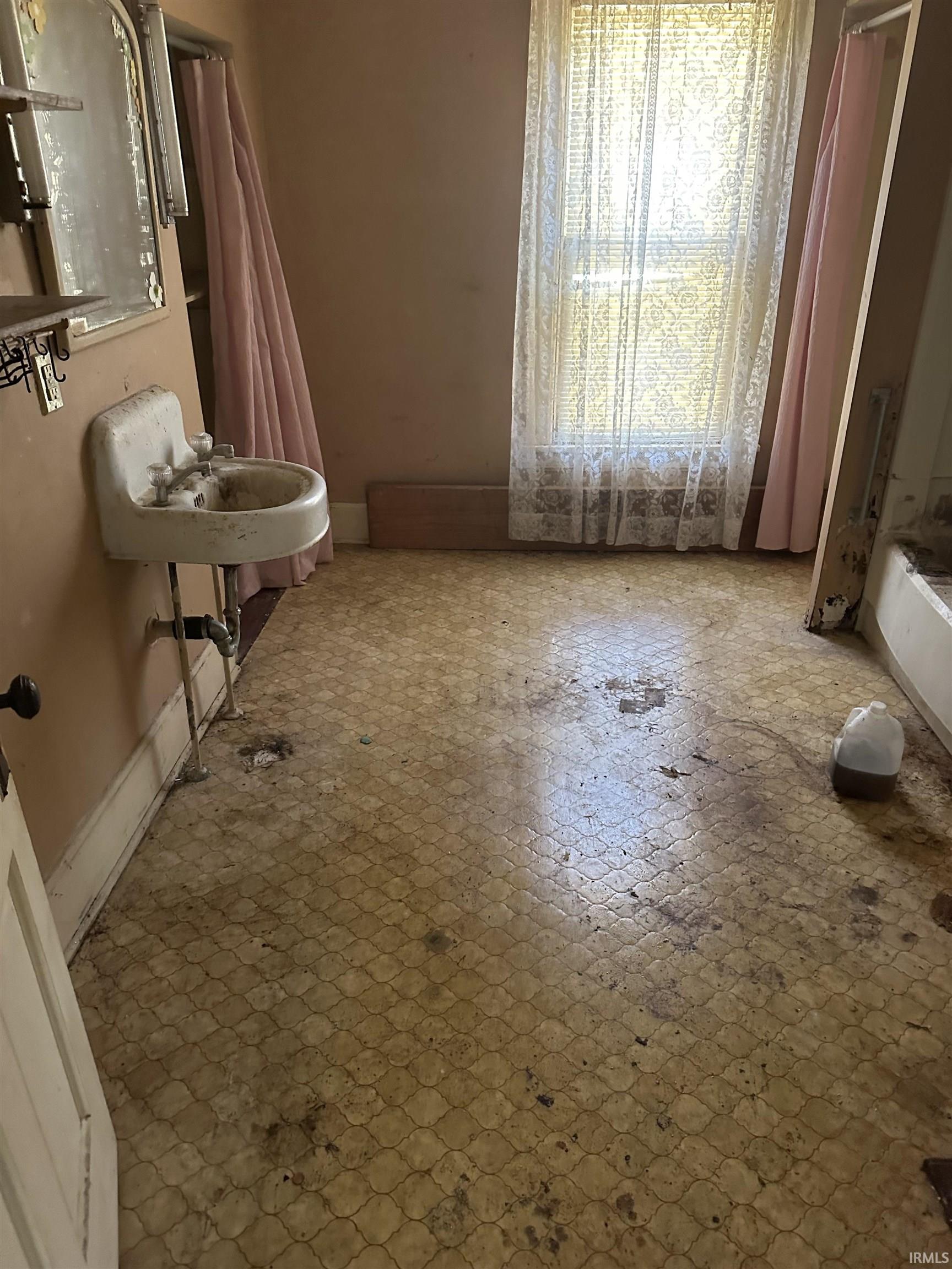 1133 East Donald Street South Bend, IN 46613 - Photo 10 of 25