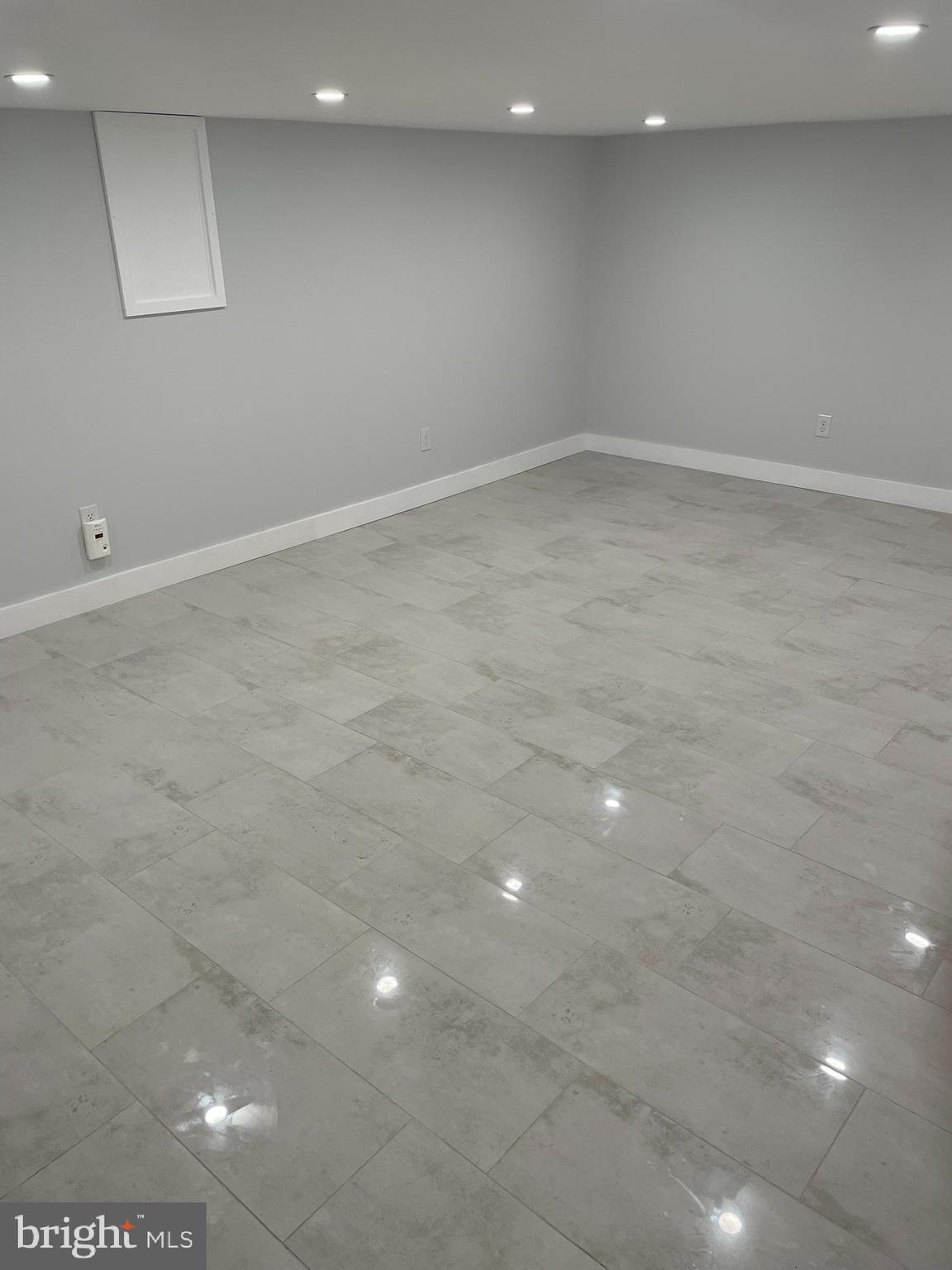 346 Parker Street Chester, PA 19013 - Photo 20 of 32 a view of empty room