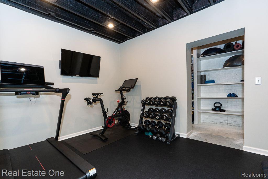 8600 Warner Road Saline, MI 48176 - Photo 37 of 54 Gallery Image 37