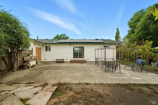 $1,249,000 | 3960 Llano Road, Santa Rosa, CA 95407