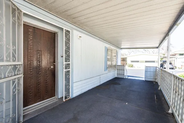 a view of a storage & utility room