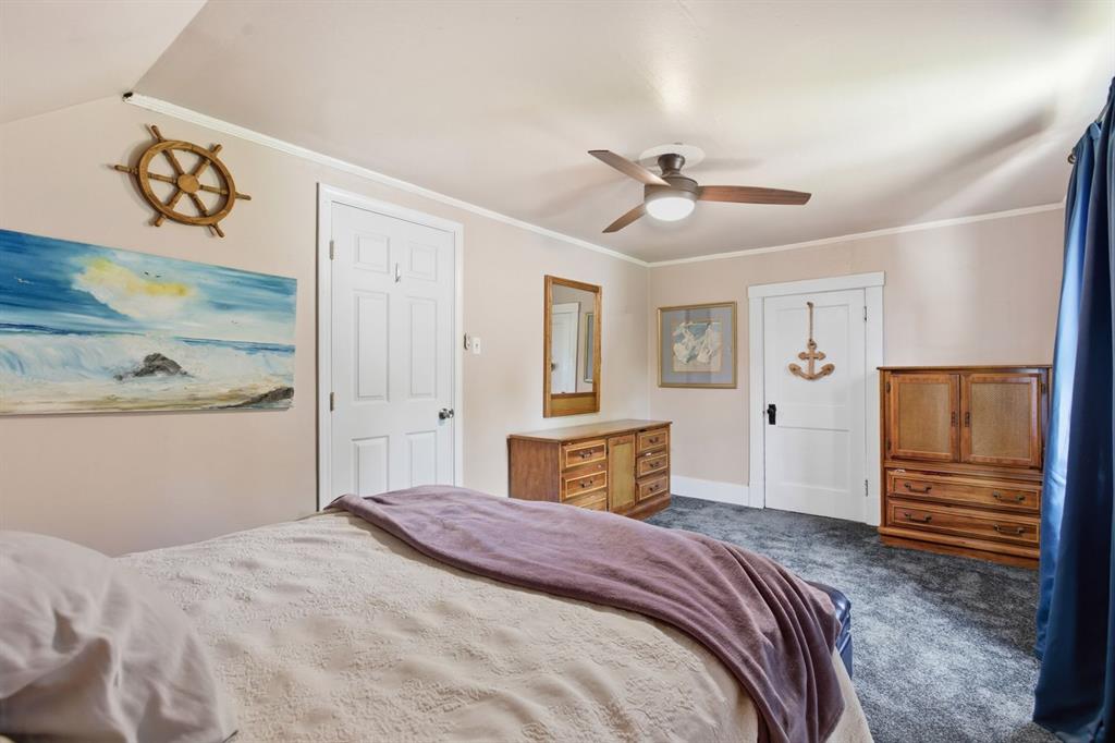 283 Center Grange Road Aliquippa, PA 15001 - Photo 21 of 29 Primary Bedroom