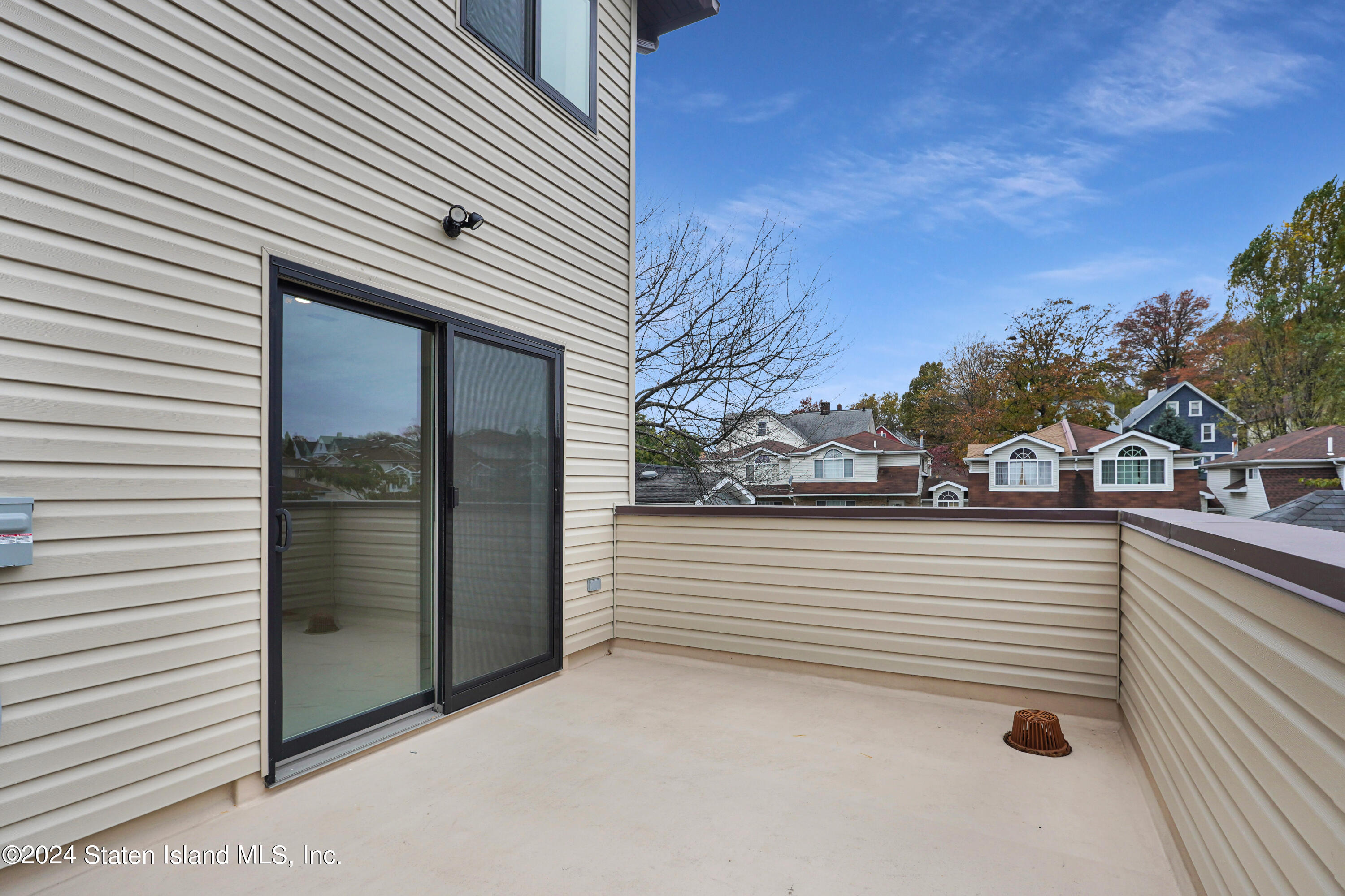 105 Fingerboard Road Staten Island, NY 10305 - Photo 20 of 44 (20)