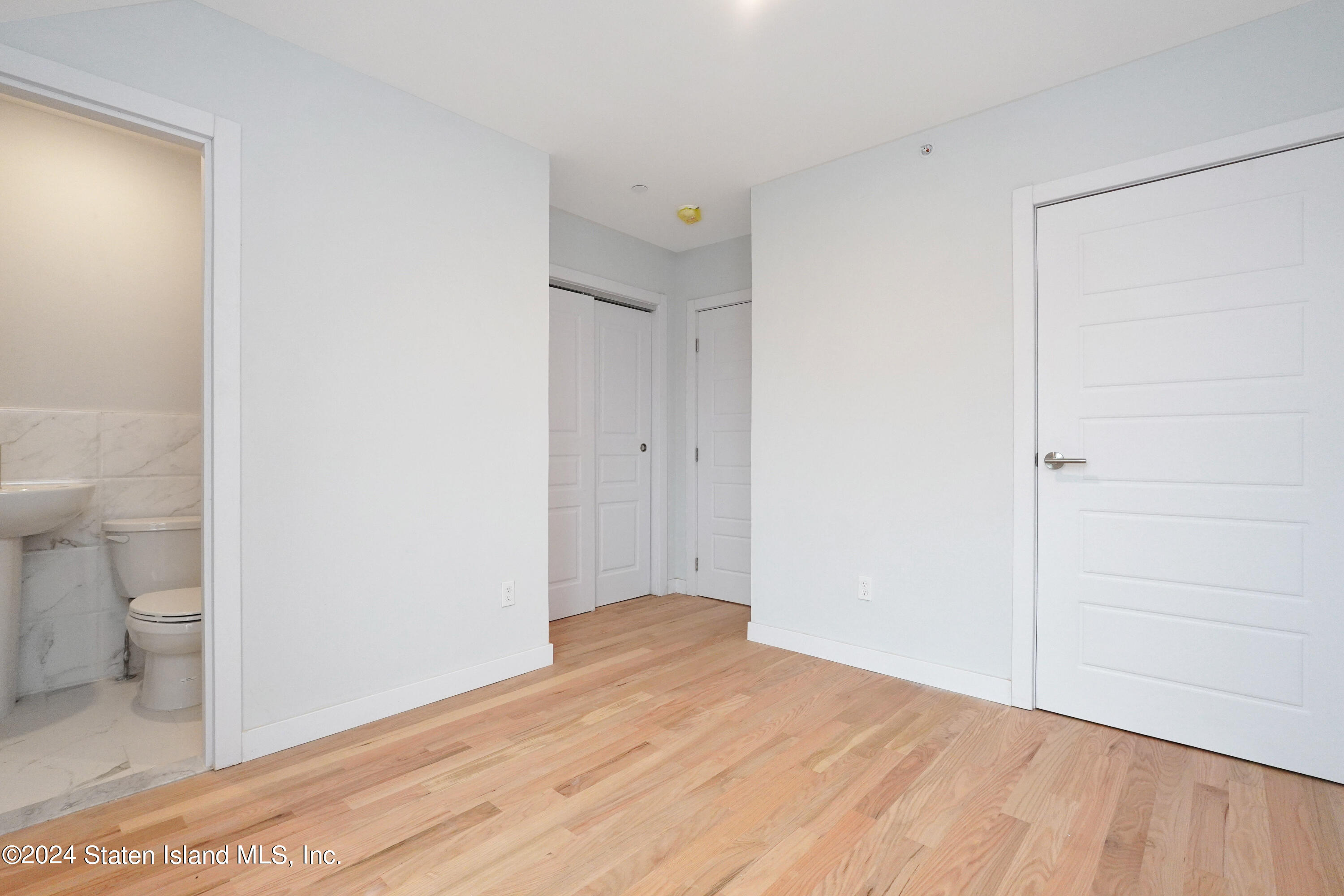 105 Fingerboard Road Staten Island, NY 10305 - Photo 26 of 44 (26)