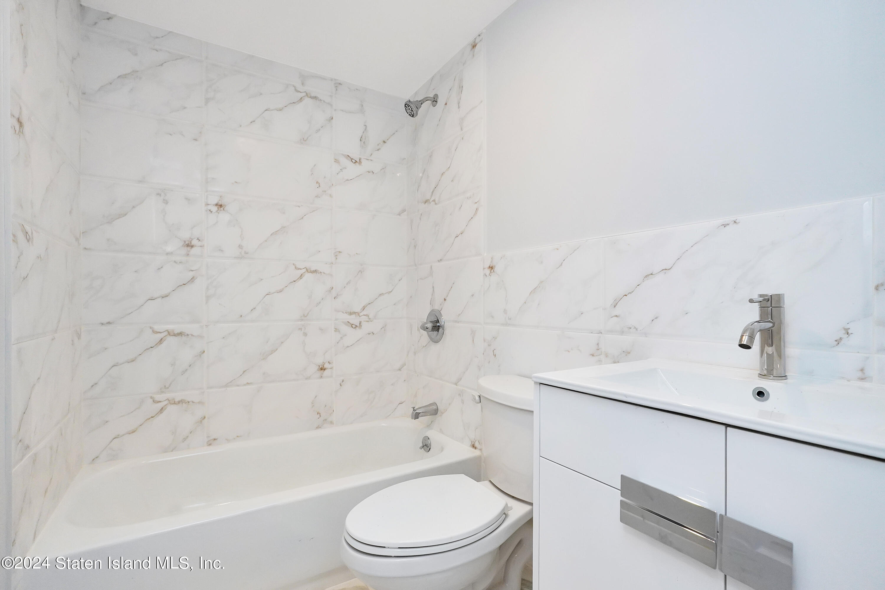 105 Fingerboard Road Staten Island, NY 10305 - Photo 27 of 44 (27)