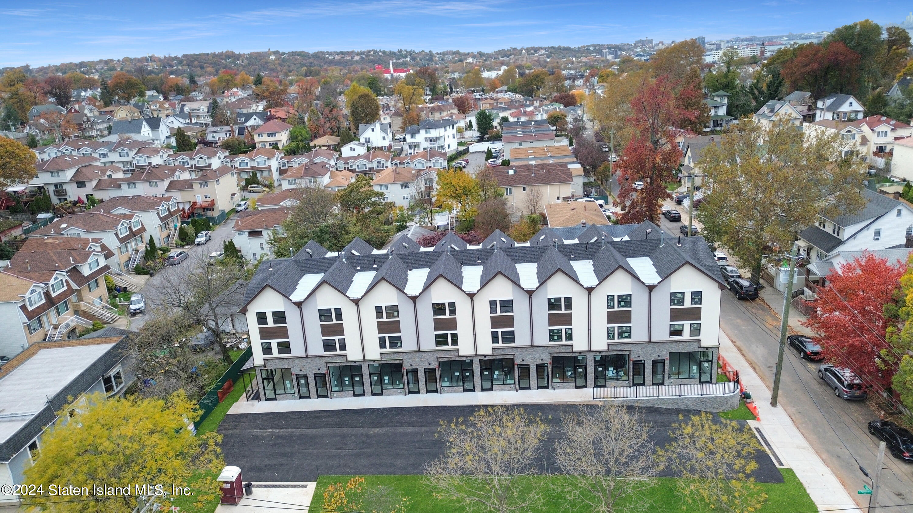 105 Fingerboard Road Staten Island, NY 10305 - Photo 6 of 44 (6)