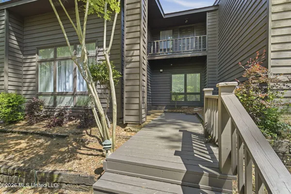 $339,999 | 1540 Lakeside Drive, Jackson, MS 39216