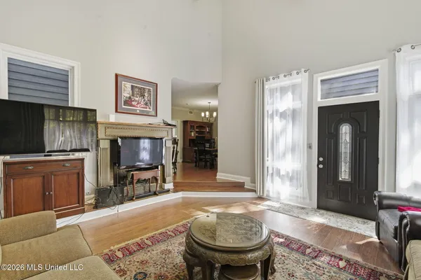 $339,999 | 1540 Lakeside Drive, Jackson, MS 39216