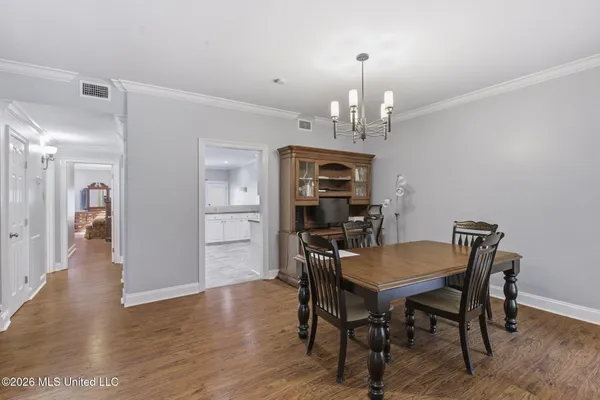 $339,999 | 1540 Lakeside Drive, Jackson, MS 39216