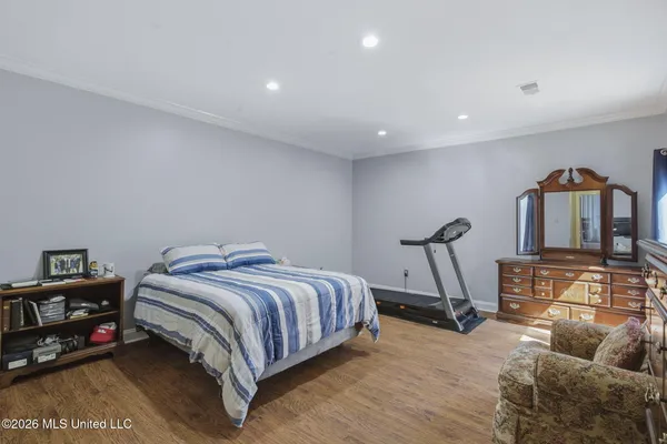 $339,999 | 1540 Lakeside Drive, Jackson, MS 39216