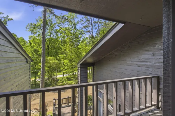 $339,999 | 1540 Lakeside Drive, Jackson, MS 39216