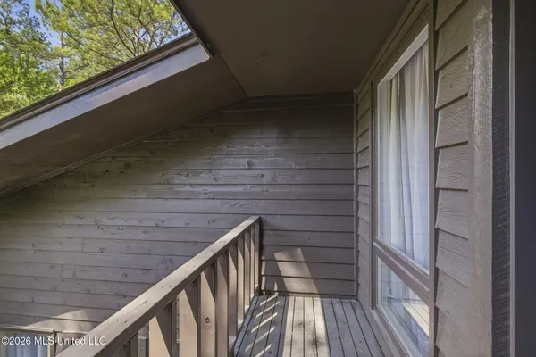 $339,999 | 1540 Lakeside Drive, Jackson, MS 39216