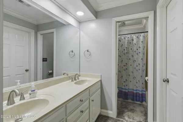 $339,999 | 1540 Lakeside Drive, Jackson, MS 39216