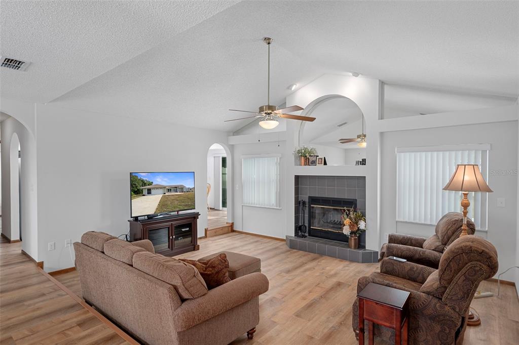 5068 Harbinger Road Spring Hill, FL 34608 - Photo 10 of 39 Gallery Image 10