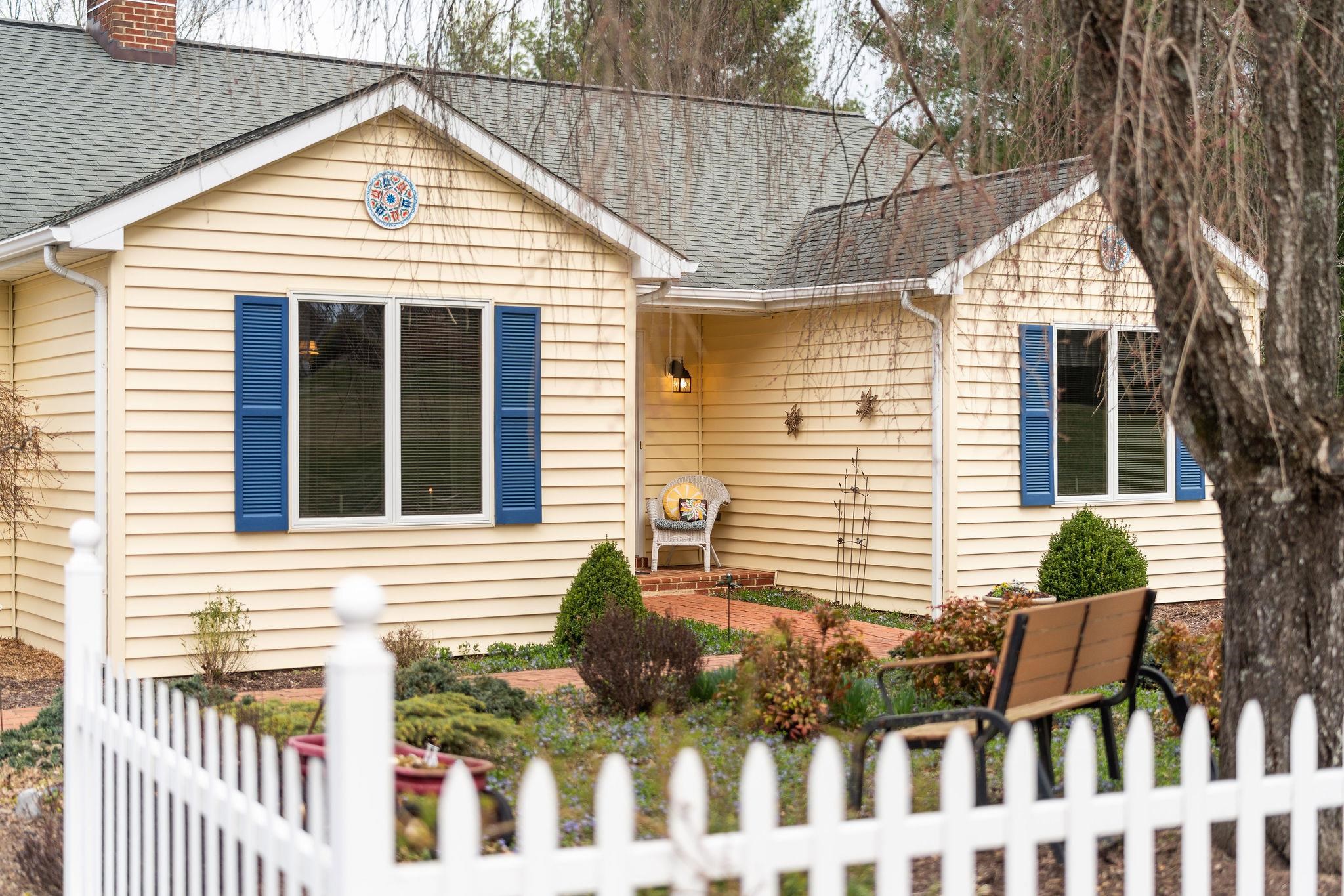 53 Fort River Road Verona, VA 24482 - Photo 5 of 75