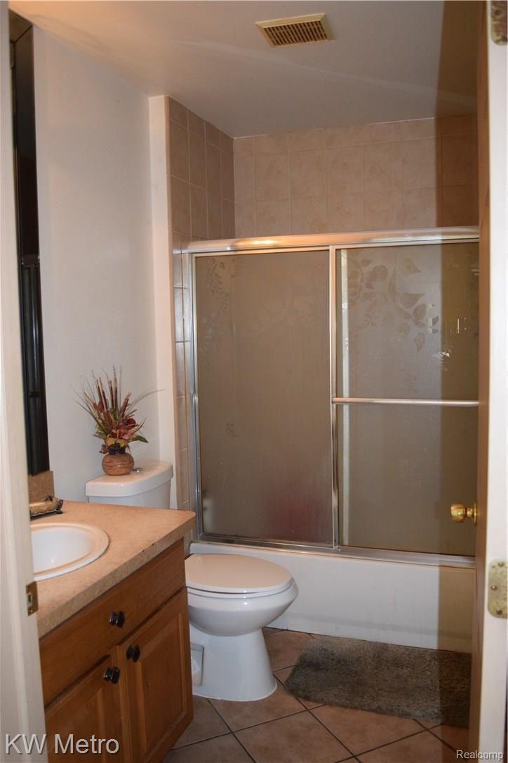 2254 Chicago Road Warren, MI 48092 - Photo 16 of 21 DSC_0016.JPG
