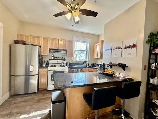 $4,000 | 6 St Paul Street, Unit 1, Cambridge, MA 02139