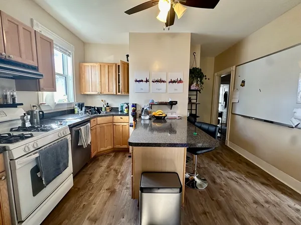 $4,000 | 6 St Paul Street, Unit 1, Cambridge, MA 02139