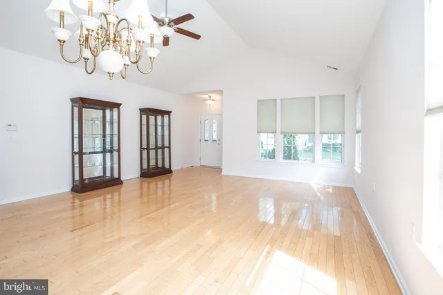 $478,800 | 97 Hummingbird Drive, Hamilton, NJ 08690