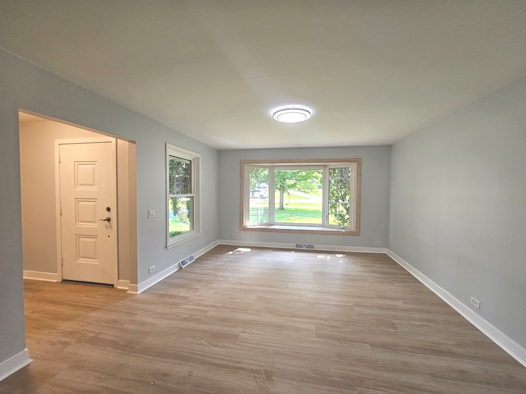 7056 Osage Road Long Grove, IL 60060 - Photo 4 of 44