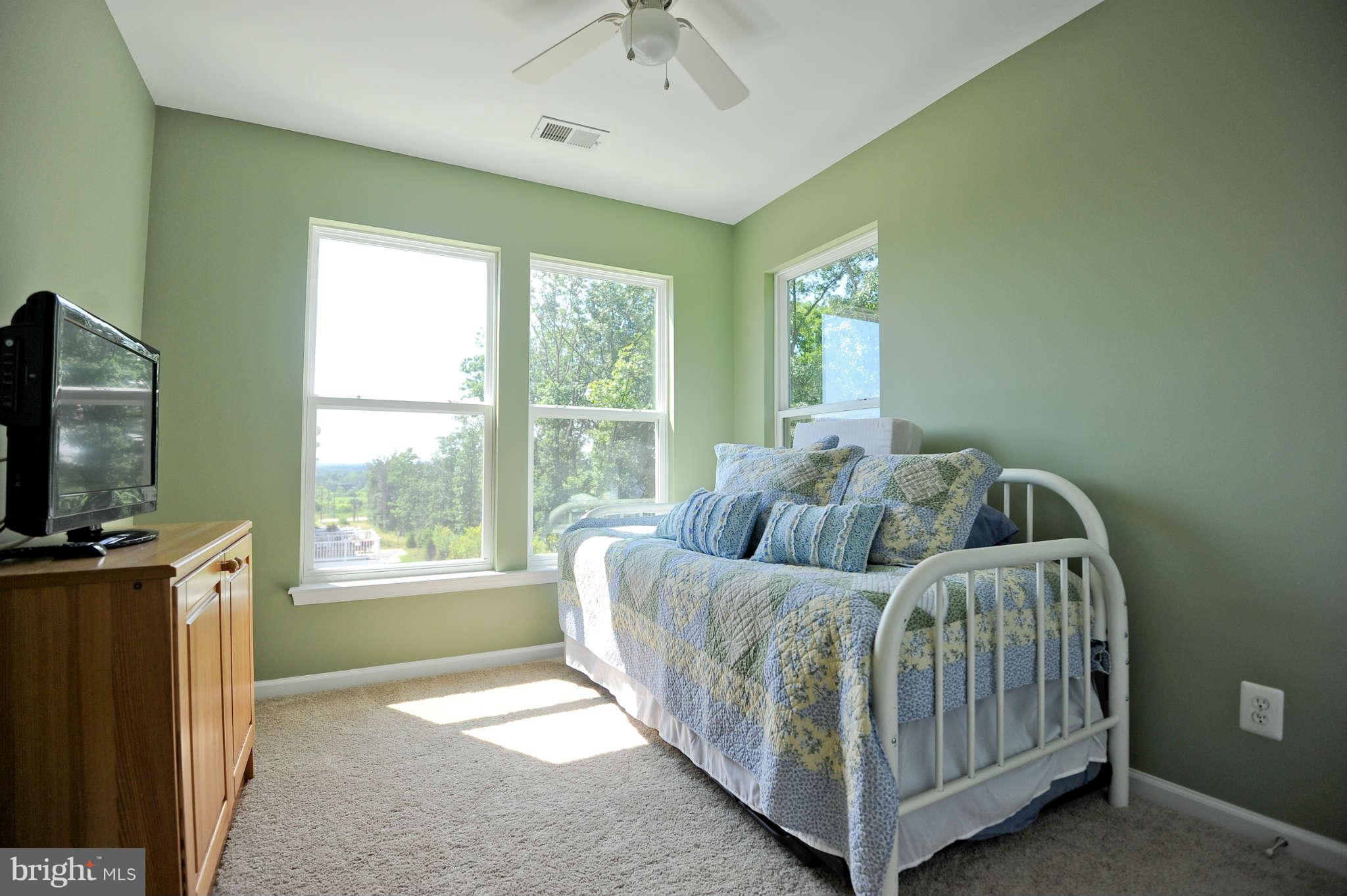 22440 Snow Powder Terrace Ashburn, VA 20148 - Photo 19 of 30 Bedroom