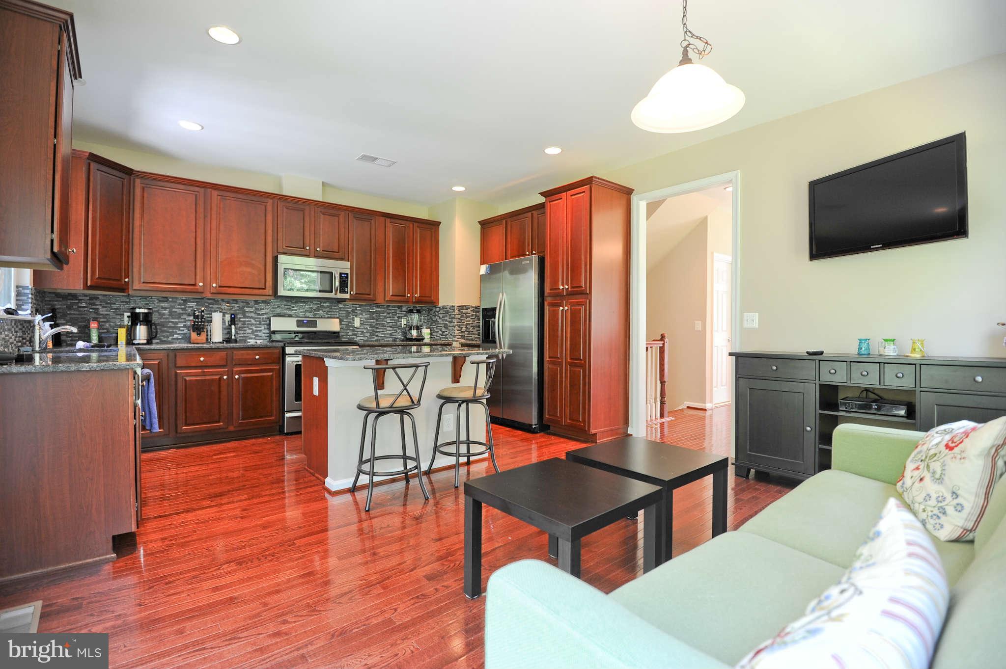 22440 Snow Powder Terrace Ashburn, VA 20148 - Photo 7 of 30 Kitchen