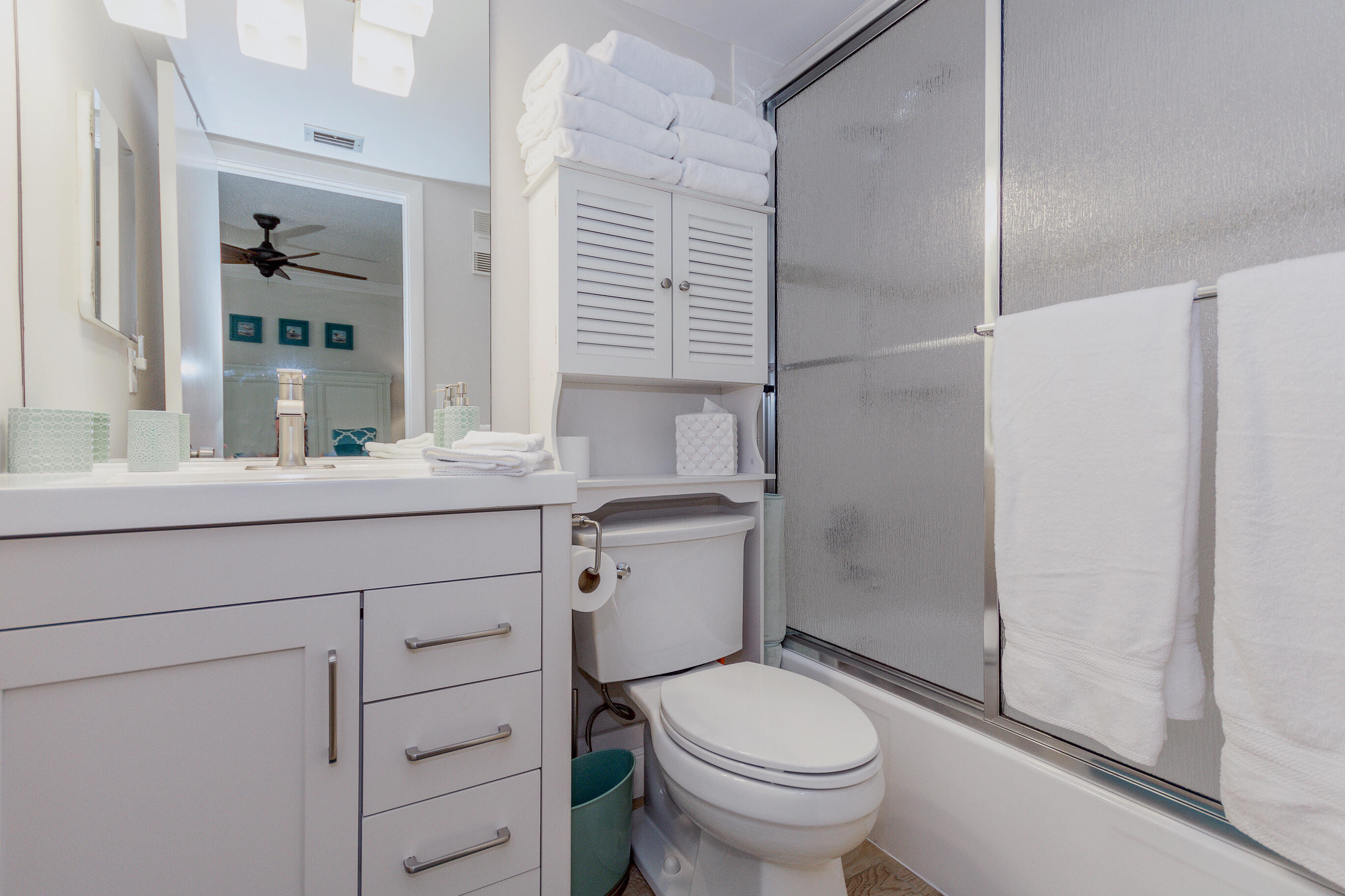 1605 Highway 1, Unit B305 Jupiter, FL 33477 - Photo 22 of 31 Master Bath