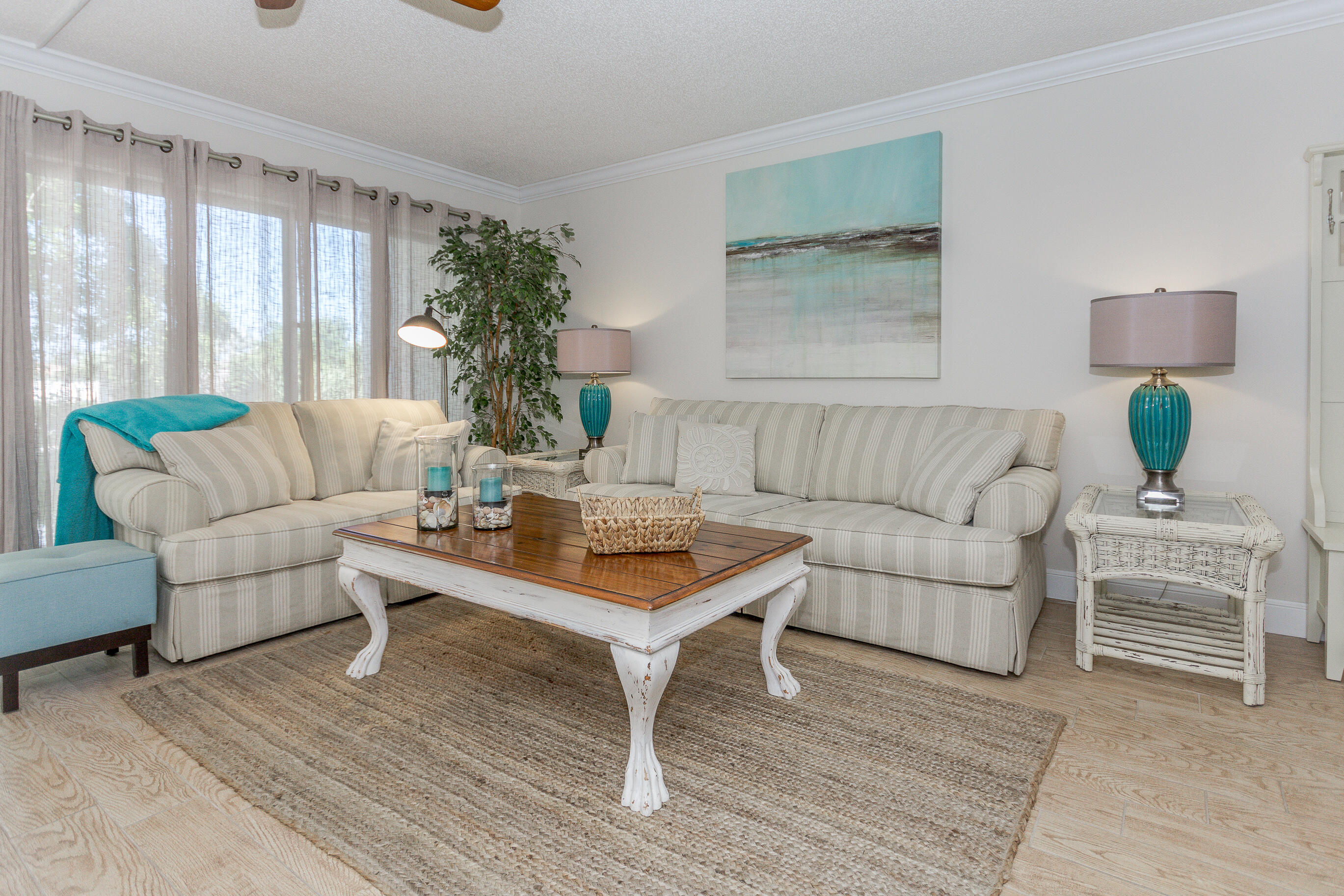 1605 Highway 1, Unit B305 Jupiter, FL 33477 - Photo 4 of 31 Living Room