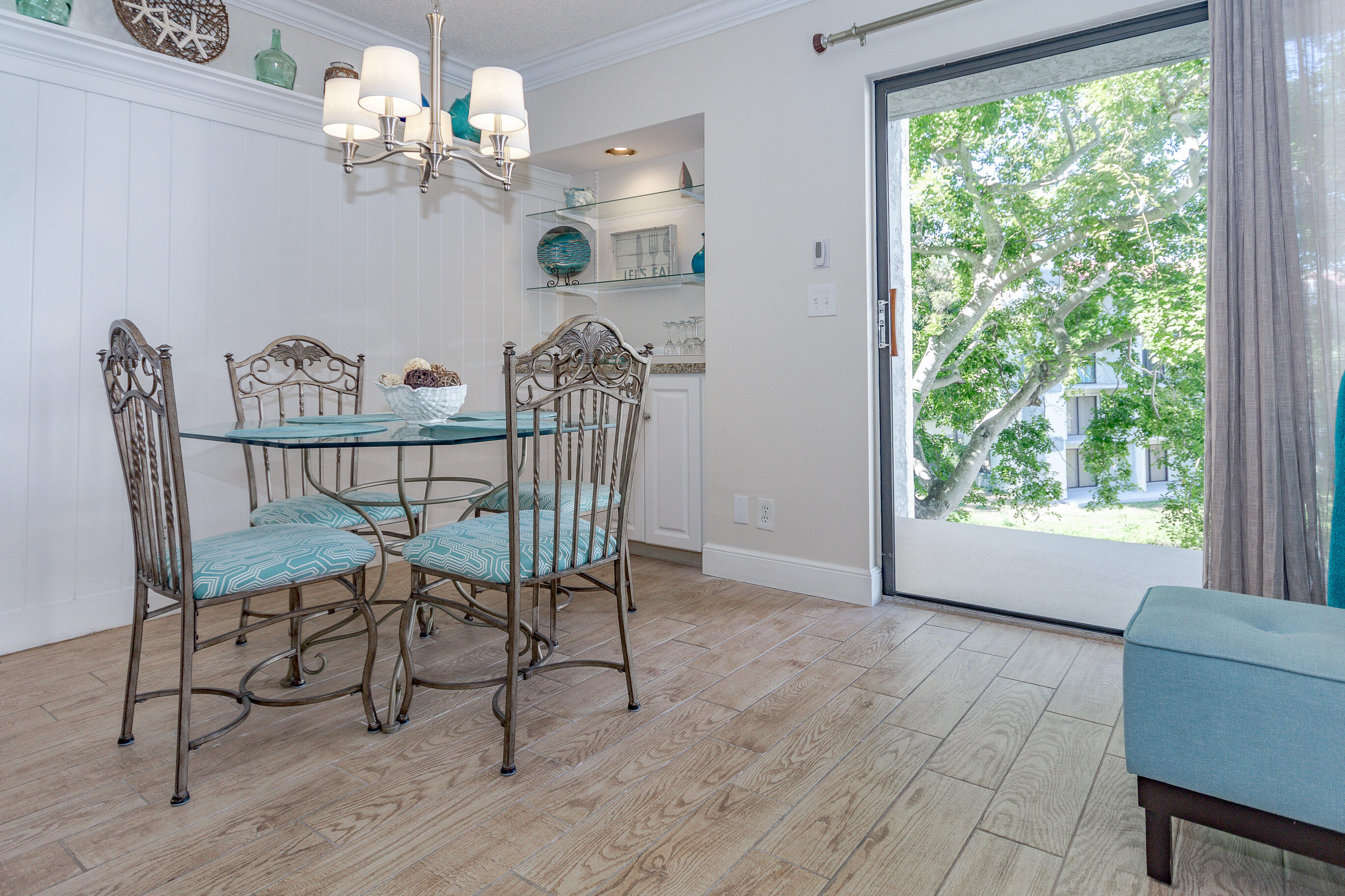 1605 Highway 1, Unit B305 Jupiter, FL 33477 - Photo 7 of 31 Dining Area