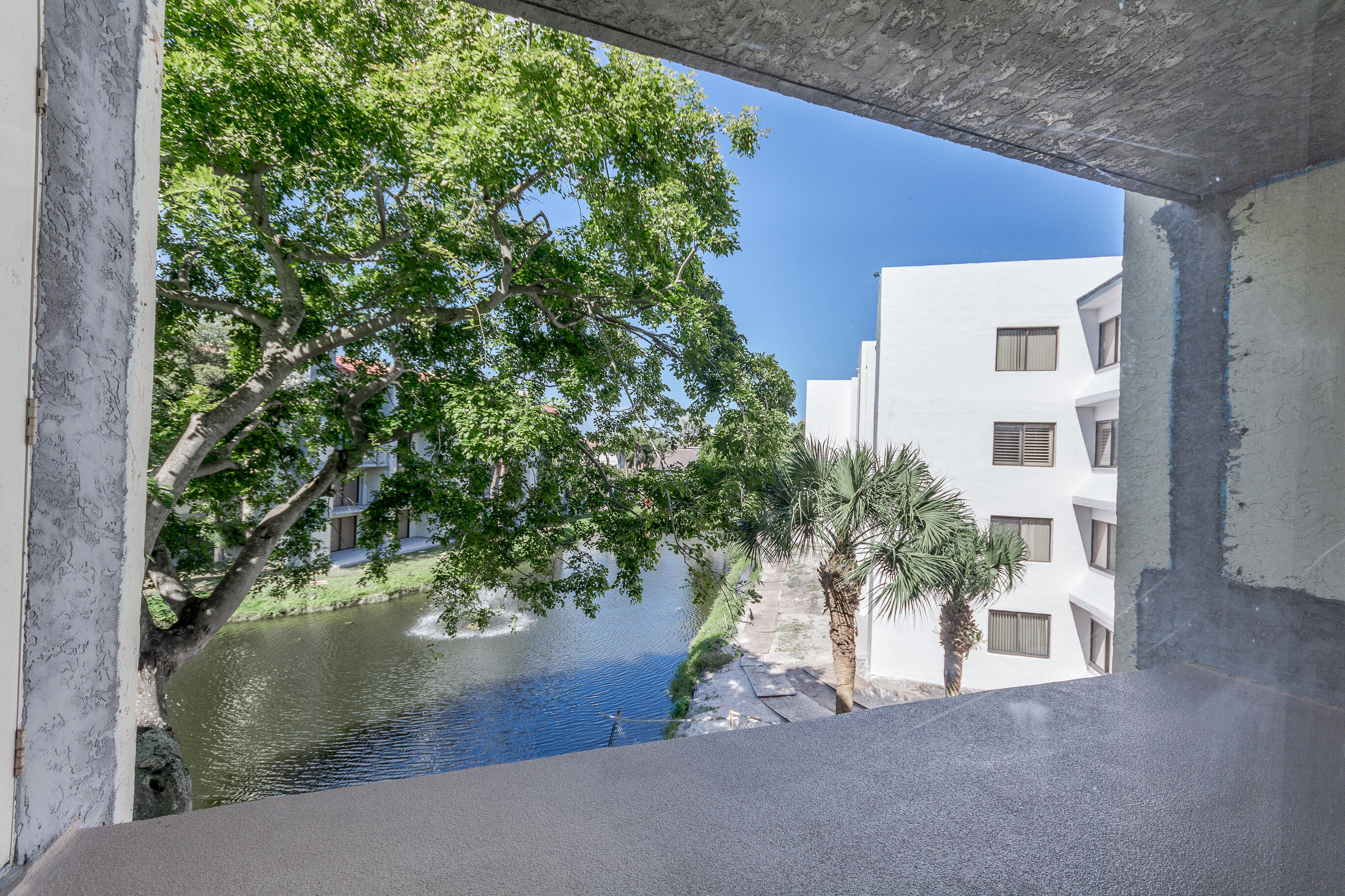 1605 Highway 1, Unit B305 Jupiter, FL 33477 - Photo 9 of 31 DSC_2928