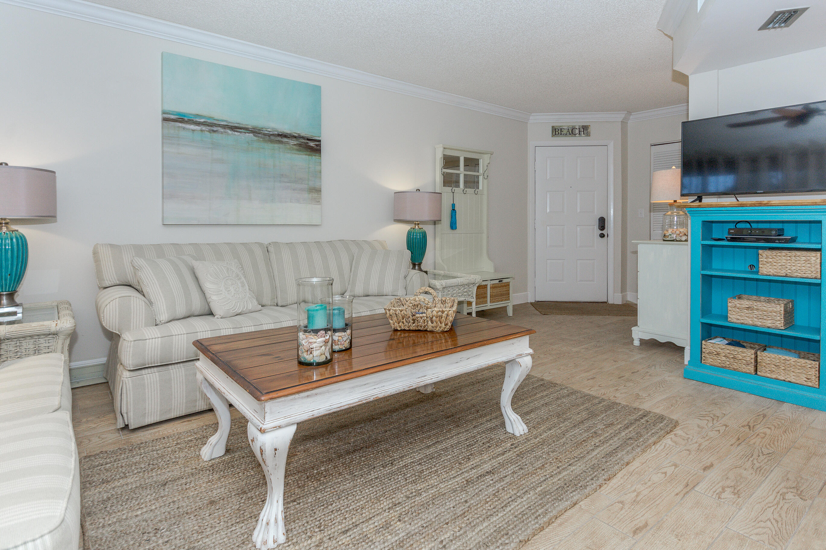 1605 Highway 1, Unit B305 Jupiter, FL 33477 - Photo 10 of 31 Living Room