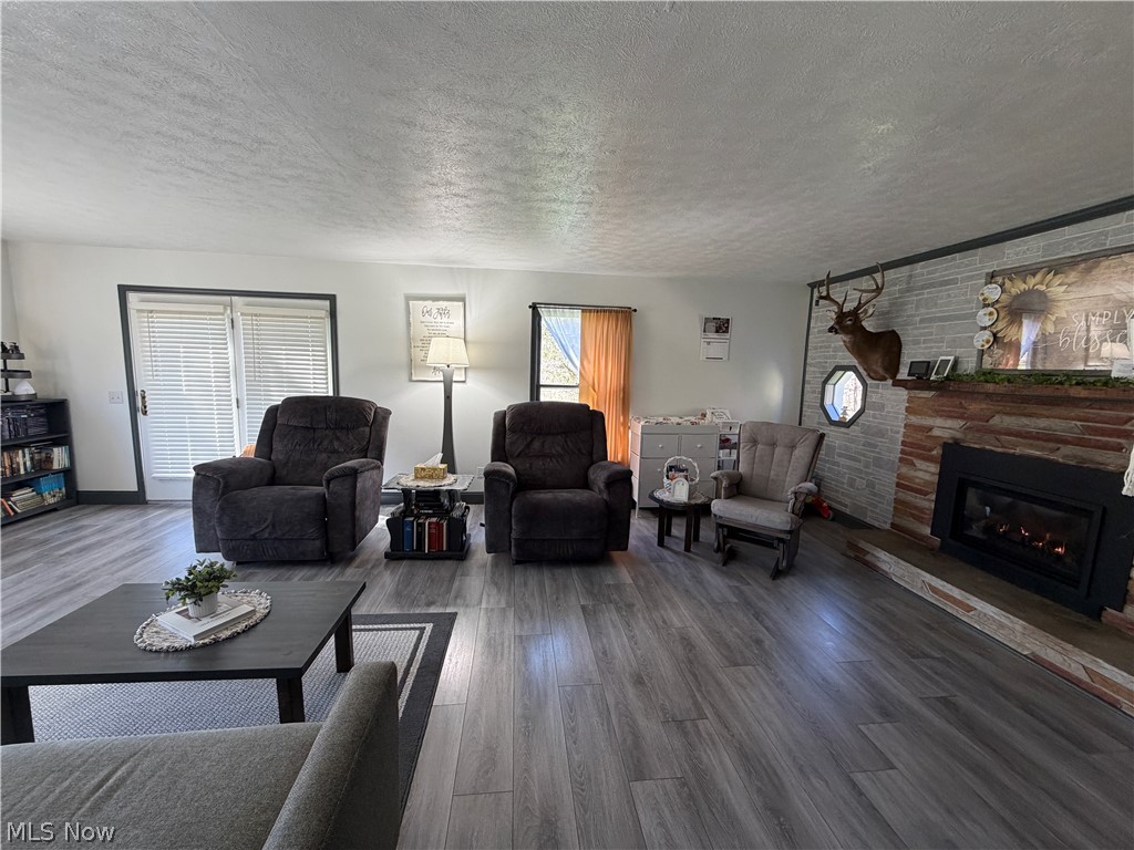 15131 Tavern Road Burton, OH 44021 - Photo 2 of 18