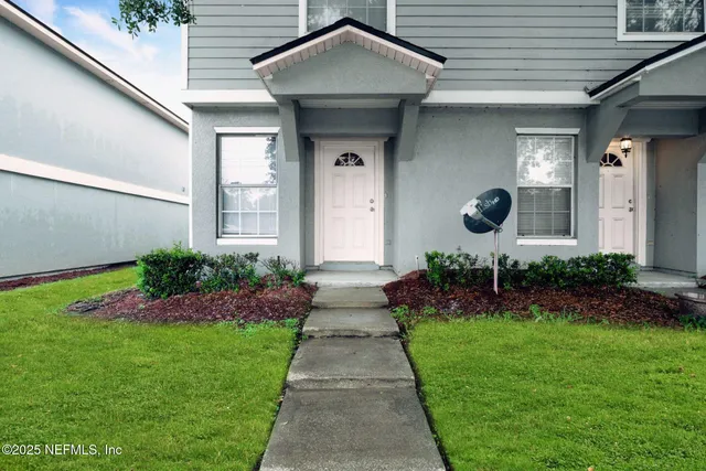 $162,500 | 8446 McGirts Village Lane, Jacksonville, FL 32210