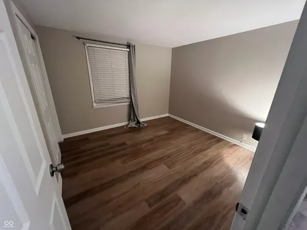 $2,100 | 1147 Darby Lane, Indianapolis, IN 46260